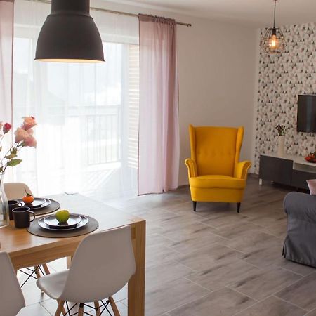 Apartamenty Justrent Щирк Екстер'єр фото